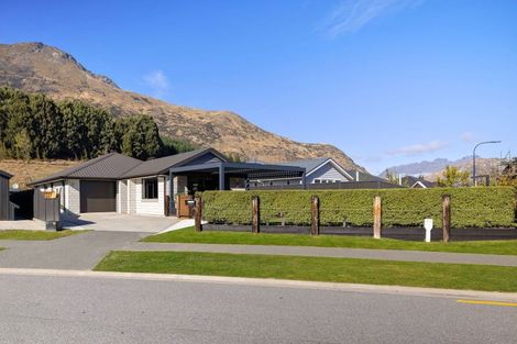 Photo of property in 26 Violet Way, Lower Shotover, Queenstown, 9304