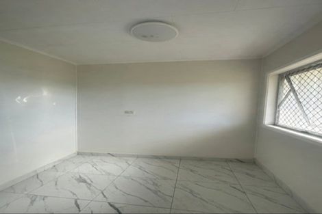Photo of property in 1 Kohekohe Street, Meremere, Mercer, 2474