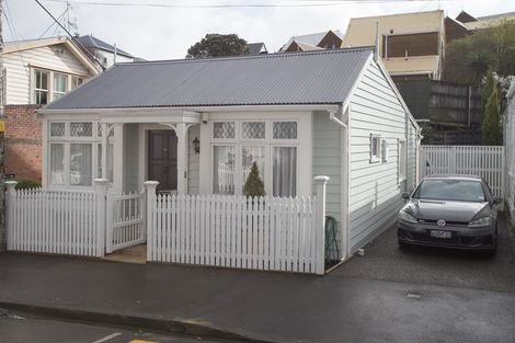 Photo of property in 89 Elizabeth Street, Mount Victoria, Wellington, 6011