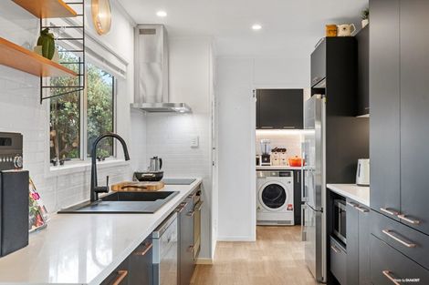 Photo of property in 16 Urlich Drive, Ranui, Auckland, 0612