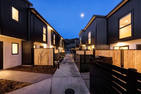 Photo of property in 2/3 Raukawa Street, Stokes Valley, Lower Hutt, 5019