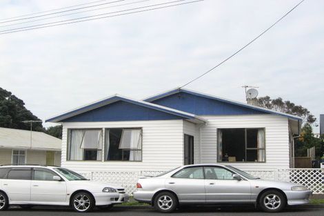 Photo of property in 166 Molesworth Street, New Plymouth, 4312