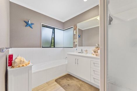 Photo of property in 6 Rotokawau Drive, Otamatea, Whanganui, 4500