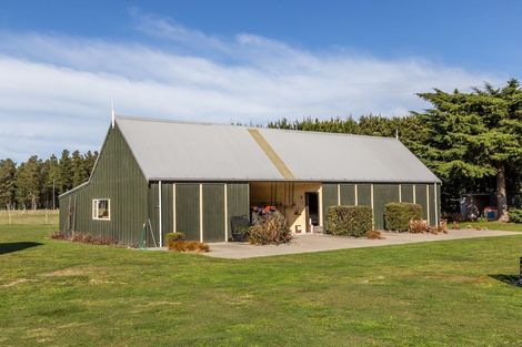 Photo of property in 973 Hoskyns Road, West Melton, Christchurch, 7671