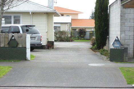 Photo of property in 6 Smith Road, Merrilands, New Plymouth, 4312