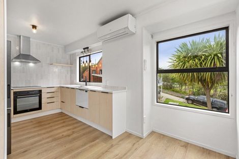 Photo of property in 11 East Street, Raglan, 3225