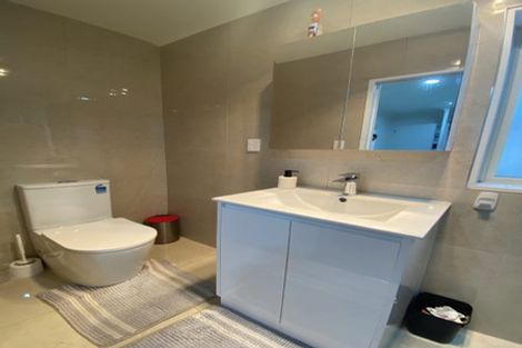 Photo of property in 40 Baverstock Road, Flat Bush, Auckland, 2016