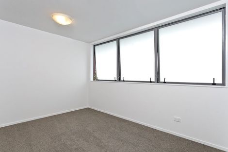 Photo of property in 8/26 Railway Street West, Papakura, 2110
