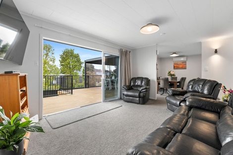 Photo of property in 70 Wharetoroa Drive, Rotoiti Forest, Rotorua, 3074