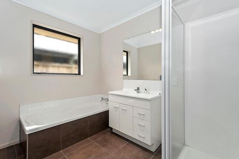 Photo of property in 3 Beckham Close, Grandview Heights, Hamilton, 3200