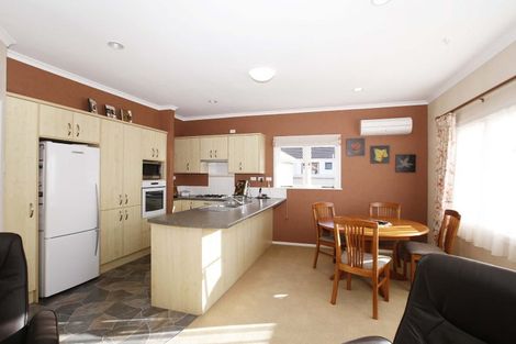 Photo of property in 251 Fox Street, Hamilton East, Hamilton, 3216