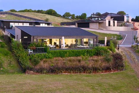 Photo of property in 10 Fairburn Place, Kaiteriteri, Motueka, 7197