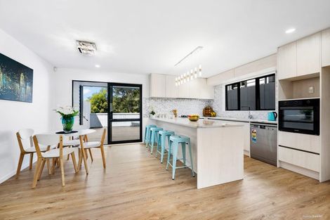 Photo of property in 7 Liban Place, Massey, Auckland, 0614