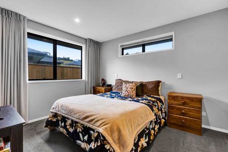 Photo of property in 3 Ruru Lane, Hurworth, New Plymouth, 4310