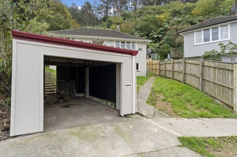 Photo of property in 20 Greer Crescent, Tawa, Wellington, 5028