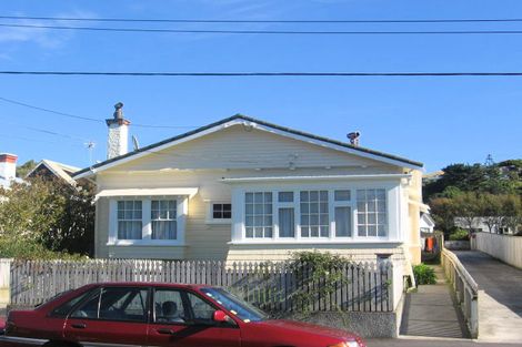 Photo of property in 42 Dr Taylor Terrace, Johnsonville, Wellington, 6037