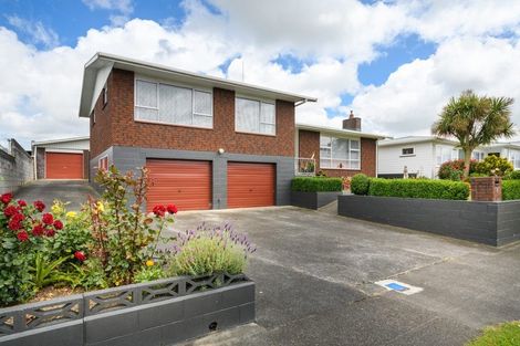 Photo of property in 10 Dewe Avenue, Feilding, 4702