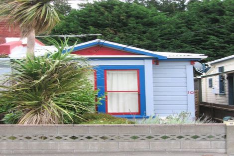 Photo of property in 10 Royal Street, Berhampore, Wellington, 6023