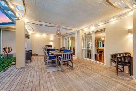 Photo of property in 11 Holly Way, Sunnyhills, Auckland, 2010