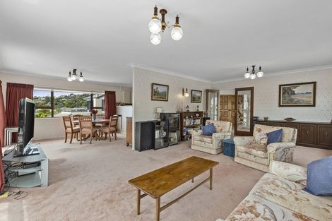 Photo of property in 4 De Luen Avenue, Tindalls Beach, Whangaparaoa, 0930