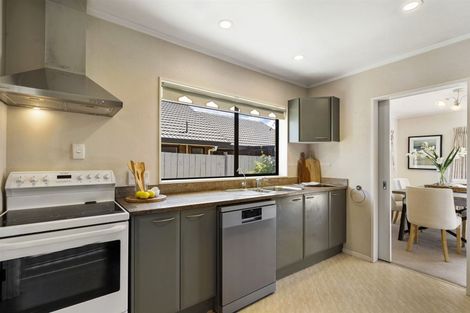 Photo of property in 2/17 Brook Street, Milford, Auckland, 0620