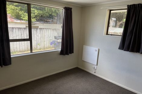 Photo of property in 2/97 Thackeray Street, Trentham, Upper Hutt, 5018