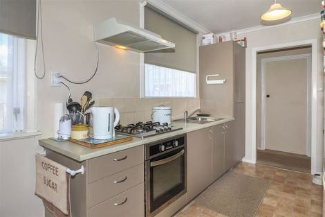 Photo of property in 9 Harlock Place, Huntly, 3700