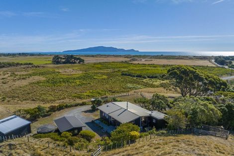Photo of property in 245 Te Hapua Road, Te Horo, Otaki, 5581