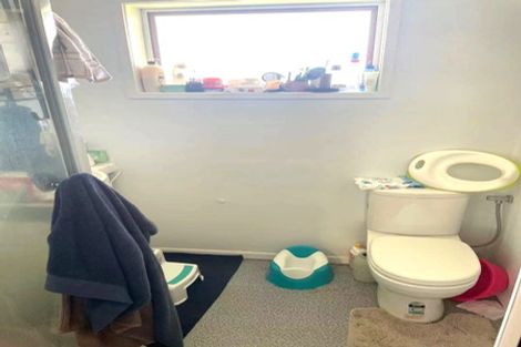 Photo of property in 2/205 Forrest Hill Road, Forrest Hill, Auckland, 0620