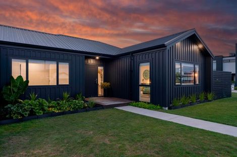 Photo of property in 118 Harakeke Drive, Wharewaka, Taupo, 3330