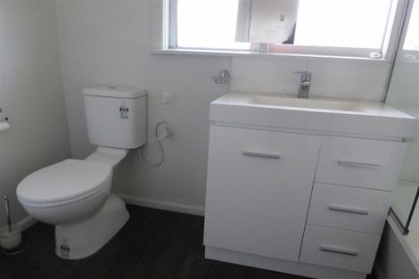 Photo of property in 2/7a Curletts Road, Sockburn, Christchurch, 8042