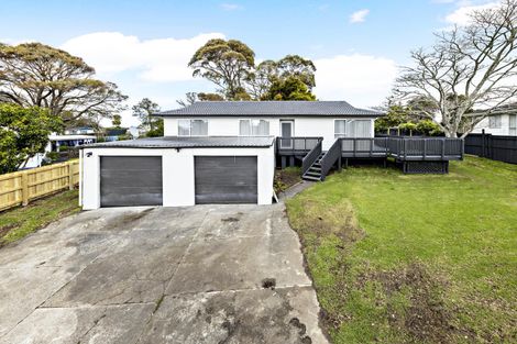 Photo of property in 15 Becker Drive, Weymouth, Auckland, 2103