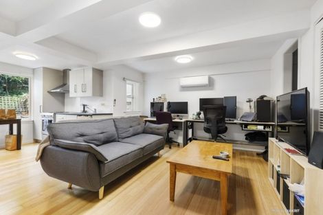 Photo of property in 22 Clarence Street, Brooklyn, Wellington, 6021