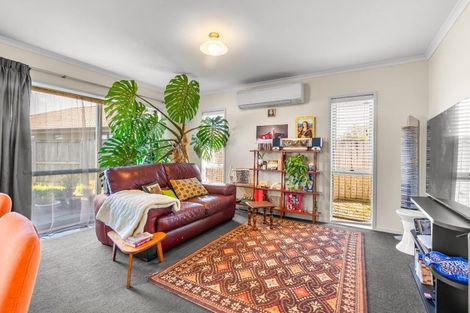Photo of property in 21 Sirius Crescent, Rototuna North, Hamilton, 3210