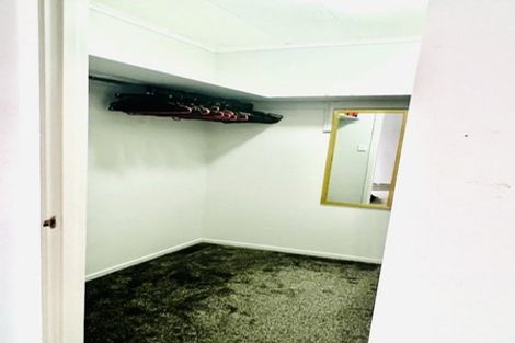 Photo of property in 11c Bamboo Grove, Kelston, Auckland, 0602