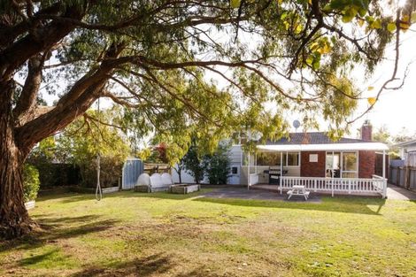 Photo of property in 77 Abraham Crescent, Milson, Palmerston North, 4414