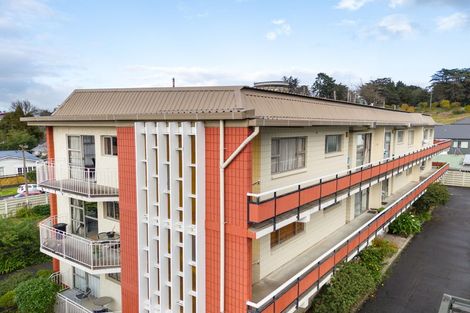 Photo of property in 12/10 Hunter Street, Hamilton Lake, Hamilton, 3204