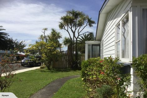 Photo of property in 8 Ruru Crescent, Heretaunga, Upper Hutt, 5018