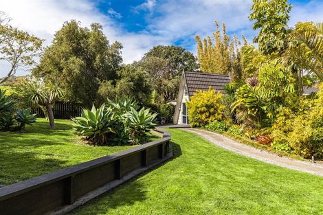 Photo of property in 30c Marine Parade, Mellons Bay, Auckland, 2014