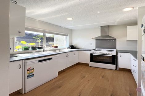 Photo of property in 1/7 Becroft Drive, Forrest Hill, Auckland, 0620