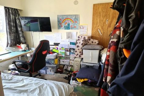 Photo of property in 2/205 Forrest Hill Road, Forrest Hill, Auckland, 0620