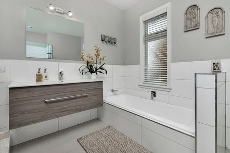 Photo of property in 1 Cochrane Road, Hobsonville, Auckland, 0616