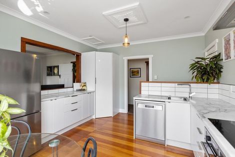 Photo of property in 102 Sylvan Road, Parkvale, Hastings, 4122