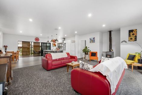 Photo of property in 133 Lisland Drive, Kinloch, Taupo, 3377