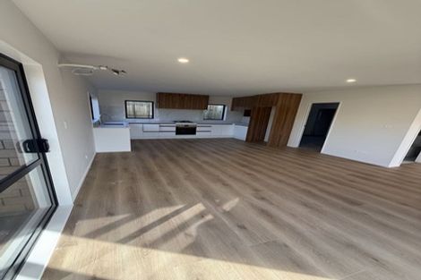 Photo of property in 44b Orams Road, Hillpark, Auckland, 2102