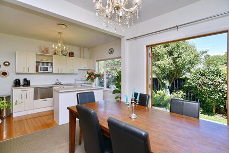 Photo of property in 1/2 Barrington Street, Somerfield, Christchurch, 8024