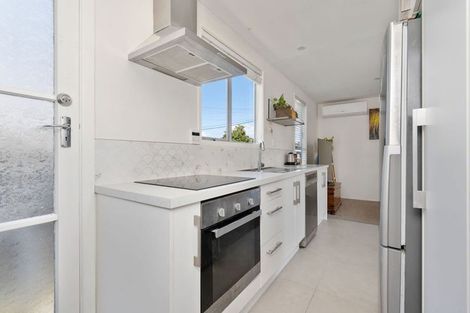 Photo of property in 1/11 Radnor Street, St Albans, Christchurch, 8014