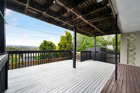 Photo of property in 229 Golf Road, Titirangi, Auckland, 0604