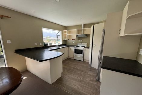 Photo of property in 20 Te Hiko Street, Takapuwahia, Porirua, 5022