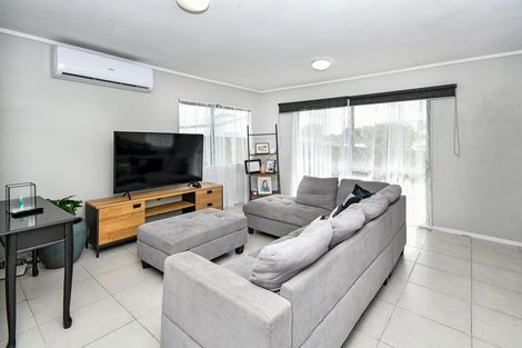 Photo of property in 1/19 Oratu Place, Manurewa, Auckland, 2102